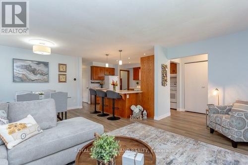 11 Gustin Place, St. Thomas, ON - Indoor Photo Showing Living Room