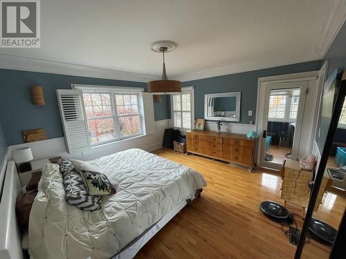 1912 Abbott Street, Kelowna, BC - Indoor Photo Showing Bedroom