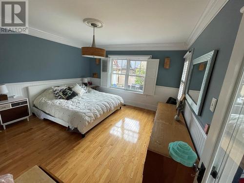 1912 Abbott Street, Kelowna, BC - Indoor Photo Showing Bedroom