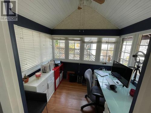 1912 Abbott Street, Kelowna, BC - Indoor Photo Showing Other Room