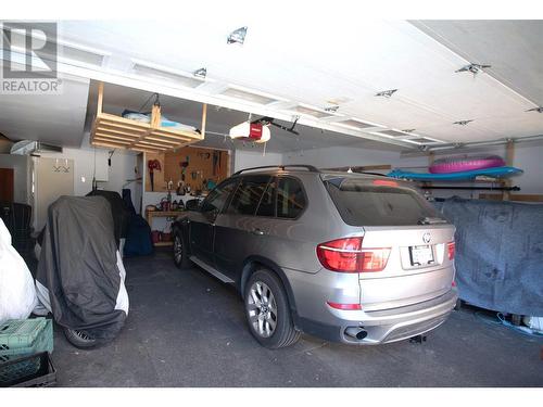 1912 Abbott Street, Kelowna, BC - Indoor Photo Showing Garage