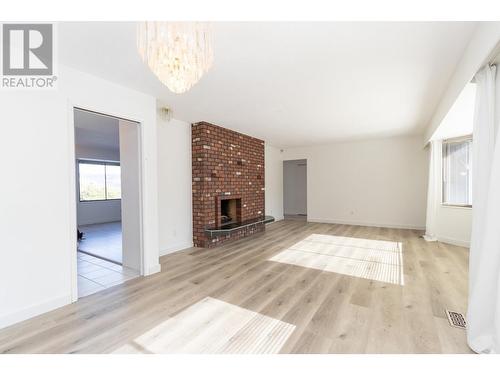 7871 Morley Street, Burnaby, BC - Indoor With Fireplace