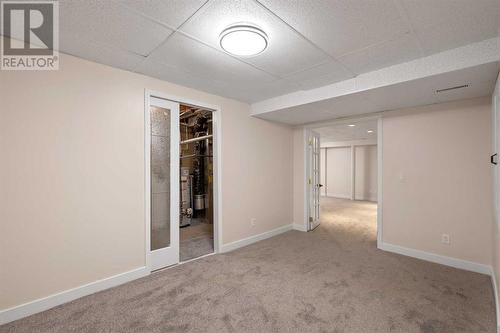 135 Mt Apex Crescent Se, Calgary, AB - Indoor Photo Showing Other Room