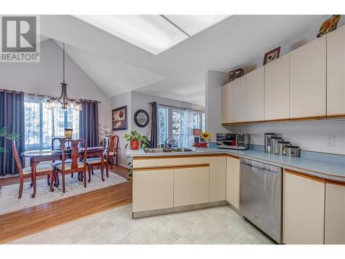 250 Scott Avenue Unit# 201, Penticton, BC - Indoor Photo Showing Kitchen