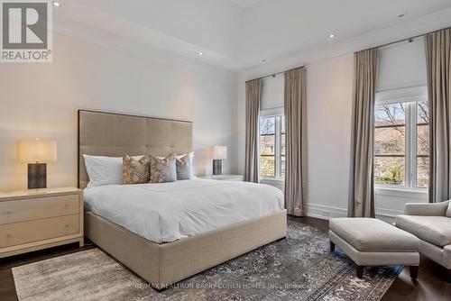 11 Ridgewood Road, Toronto, ON - Indoor Photo Showing Bedroom