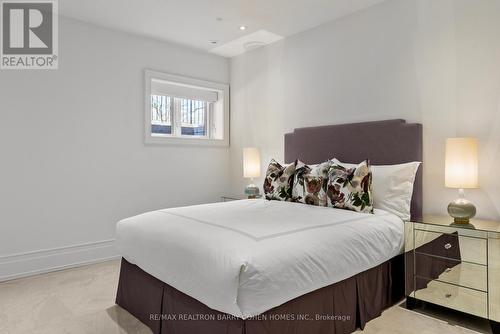 11 Ridgewood Road, Toronto, ON - Indoor Photo Showing Bedroom