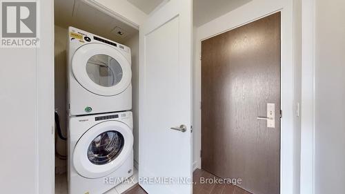 2011 - 330 Richmond Street W, Toronto, ON - Indoor Photo Showing Laundry Room