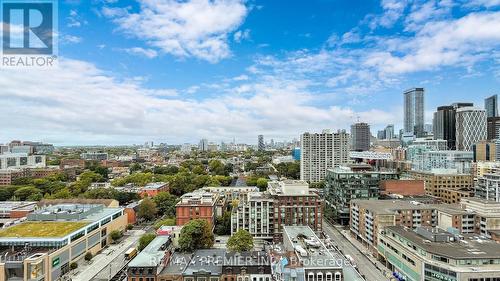 2011 - 330 Richmond Street W, Toronto, ON - Outdoor With View