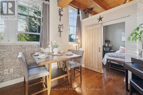 113 - 543 Timothy Street, Newmarket, ON - Indoor Photo Showing Dining Room