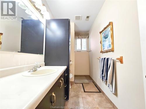 8 Lancefield Place, Chatham, ON - Indoor Photo Showing Bathroom