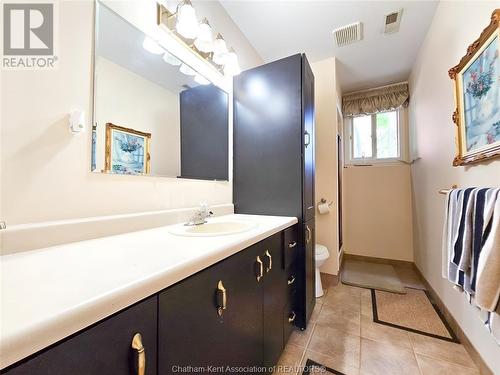 8 Lancefield Place, Chatham, ON - Indoor Photo Showing Bathroom