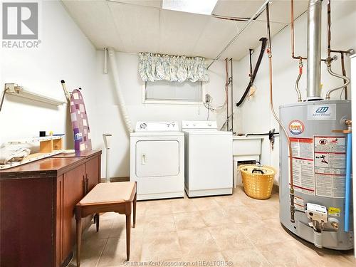 8 Lancefield Place, Chatham, ON - Indoor Photo Showing Laundry Room