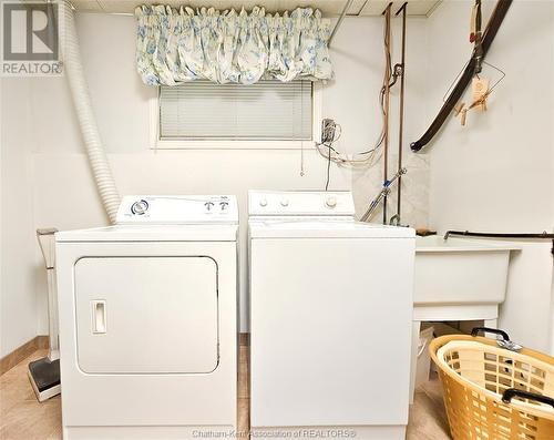 8 Lancefield Place, Chatham, ON - Indoor Photo Showing Laundry Room