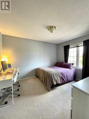 1411 Duval Drive, Mississauga, ON - Indoor Photo Showing Bedroom