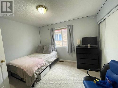 1411 Duval Drive, Mississauga, ON - Indoor Photo Showing Bedroom