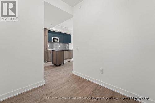 1210 - 220 Missinnihe Way, Mississauga, ON - Indoor