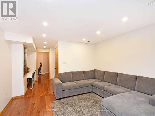 1058 Bowring Crescent, Milton, ON - Indoor Photo Showing Living Room