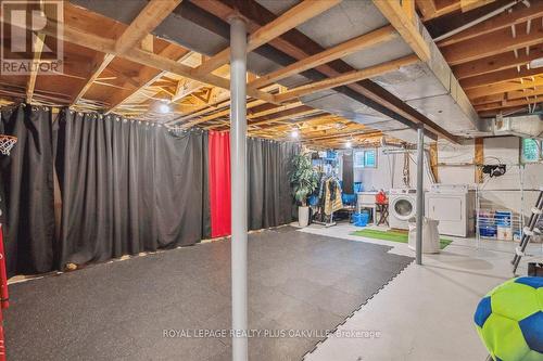 5042 Brady Avenue, Burlington, ON - Indoor Photo Showing Basement