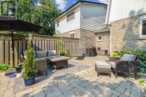 5042 Brady Avenue, Burlington, ON - Outdoor With Deck Patio Veranda With Exterior