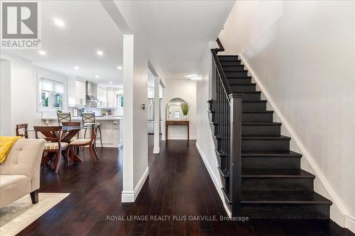 5042 Brady Avenue, Burlington, ON - Indoor Photo Showing Other Room