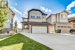 176 Sherwood Rise NW  Calgary, AB T3R 1P7