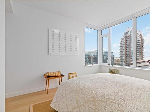 1102-363 Tyee Rd, Victoria, BC - Indoor Photo Showing Bedroom