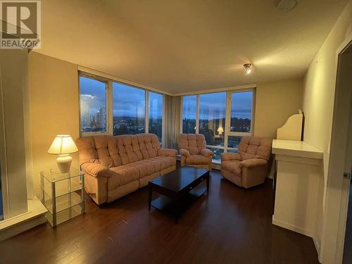 2610 9888 Cameron Street, Burnaby, BC - Indoor Photo Showing Living Room