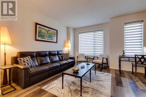 116 Shawnee Common Sw, Calgary, AB 