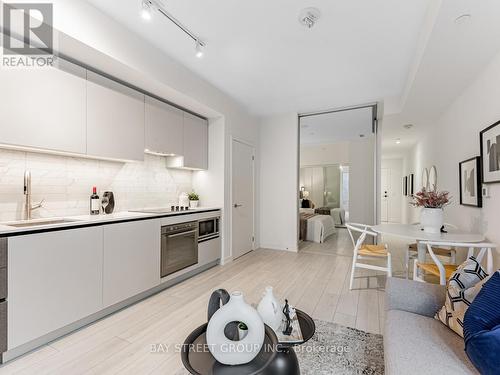 312 - 55 Mercer Street, Toronto, ON - Indoor Photo Showing Kitchen With Upgraded Kitchen