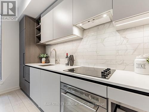 312 - 55 Mercer Street, Toronto, ON - Indoor Photo Showing Kitchen With Upgraded Kitchen