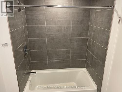 904 - 15 Holms Avenue, Toronto, ON - Indoor Photo Showing Bathroom