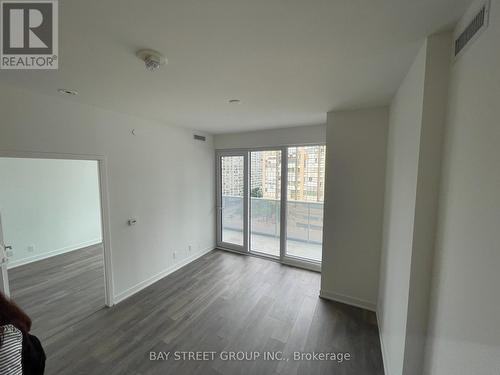 904 - 15 Holms Avenue, Toronto, ON - Indoor Photo Showing Other Room