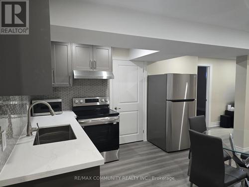 8 Hassard Short Lane, Ajax, ON - Indoor Photo Showing Kitchen