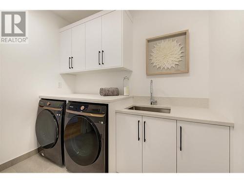 10198 Beacon Hill Drive, Lake Country, BC - Indoor Photo Showing Laundry Room