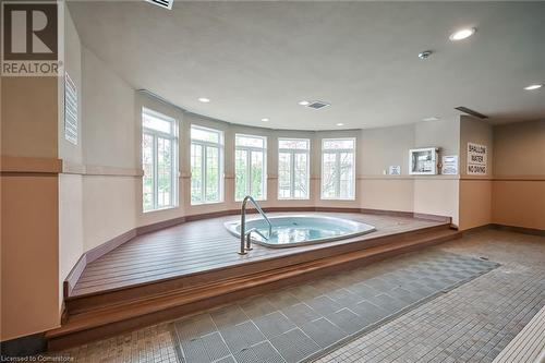 69 Mapleleaf Trail, Glanbrook, ON - Indoor Photo Showing Other Room