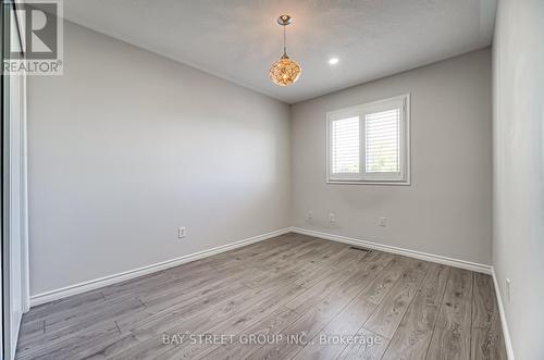 5 Debonair Street, Richmond Hill, ON - Indoor Photo Showing Other Room