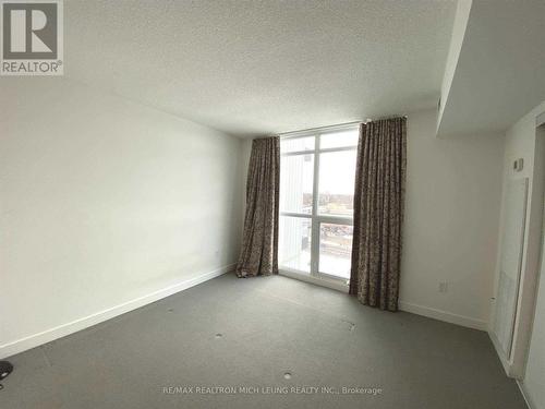 1002 - 33 Singer Court, Toronto, ON - Indoor Photo Showing Other Room