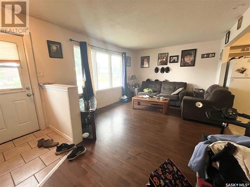 A And B 1001 110Th Street, North Battleford, SK - Indoor Photo Showing Other Room