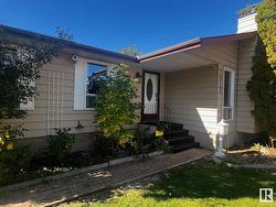 7012 185 ST NW  Edmonton, AB T5T 2L8