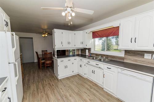 28021 17N Road, Stanley Rm, MB - Indoor Photo Showing Kitchen With Double Sink