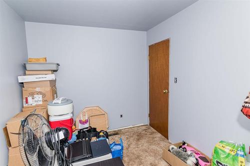 28021 17N Road, Stanley Rm, MB - Indoor Photo Showing Other Room