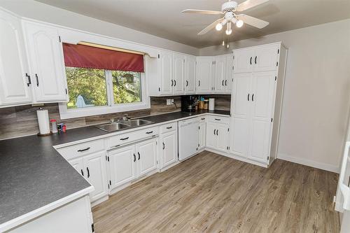 28021 17N Road, Stanley Rm, MB - Indoor Photo Showing Kitchen With Double Sink