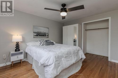 495 Rosedale Crescent, Burlington, ON - Indoor Photo Showing Bedroom