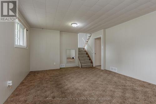 495 Rosedale Crescent, Burlington, ON - Indoor Photo Showing Other Room