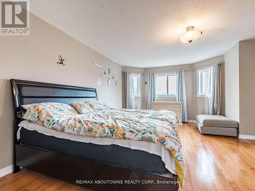 5875 Chessman Court, Mississauga, ON - Indoor Photo Showing Bedroom