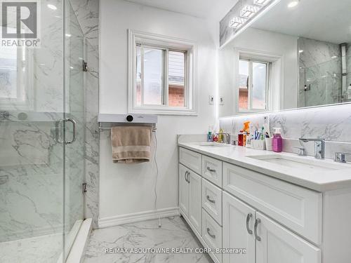 5875 Chessman Court, Mississauga, ON - Indoor Photo Showing Bathroom