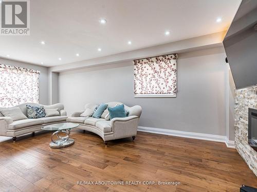 5875 Chessman Court, Mississauga, ON - Indoor Photo Showing Living Room With Fireplace