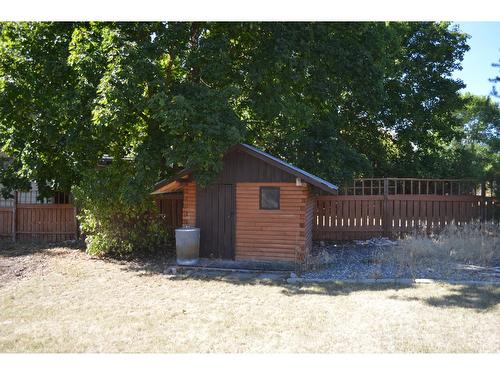 519 Hartland Avenue, Midway, BC - Outdoor