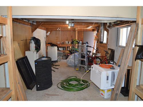 519 Hartland Avenue, Midway, BC - Indoor Photo Showing Basement