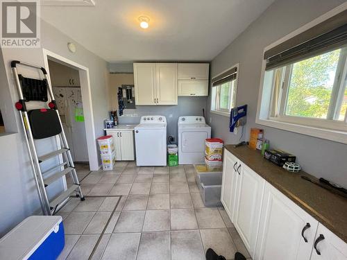 519 Hartland Avenue, Midway, BC - Indoor Photo Showing Laundry Room